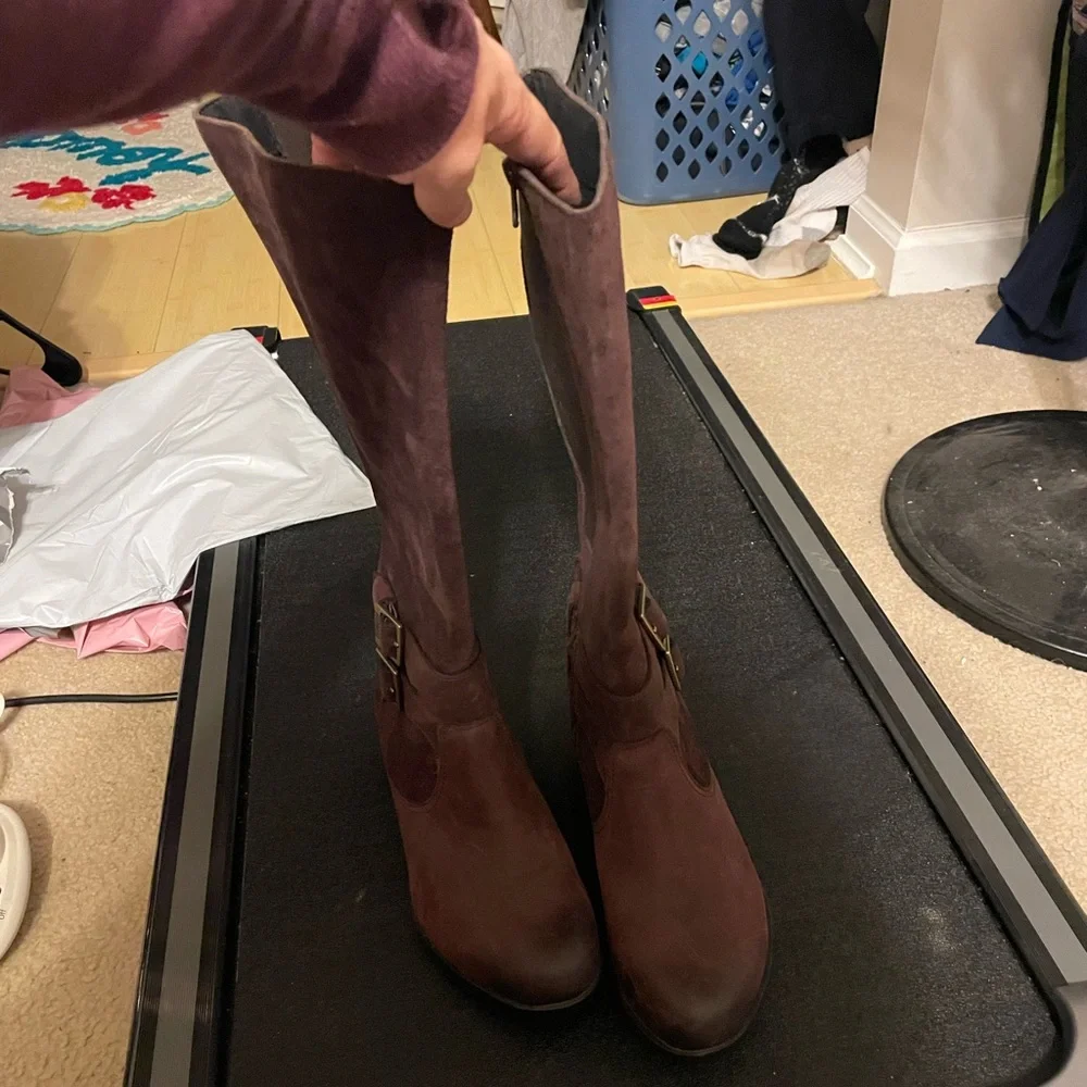 Sorel Lolla 2 tall rising boots size‎ 6